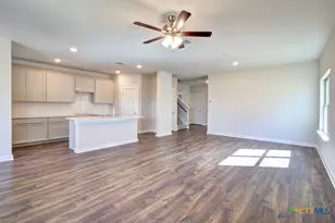 2418 White Daisy Hl, Converse, TX 78109 - Photo 11