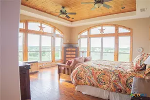 2810 Bridlewood Ranches Dr, San Marcos, TX 78666 - Photo 17