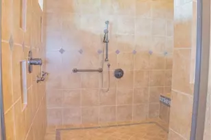 2810 Bridlewood Ranches Dr, San Marcos, TX 78666 - Photo 19