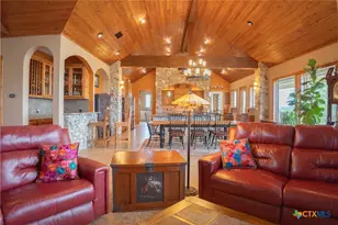 2810 Bridlewood Ranches Dr, San Marcos, TX 78666 - Photo 11