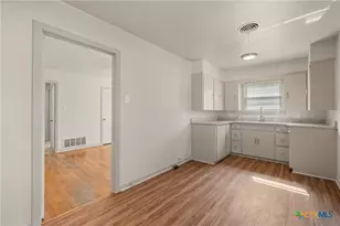 1612 S 49th St, Temple, TX 76504 - Photo 9