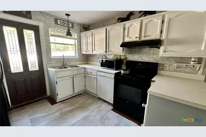 399 Scenic Terrace Drive, Canyon Lake, TX 78133 - Photo 15