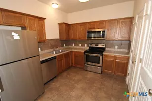911 Brookview Dr, Copperas Cove, TX 76522 - Photo 3