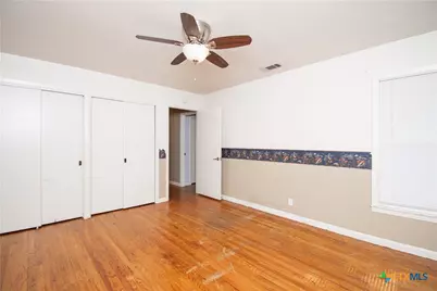 812 N Penelope Street, Belton, TX 76513 - Photo 17