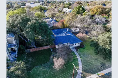 812 N Penelope Street, Belton, TX 76513 - Photo 29