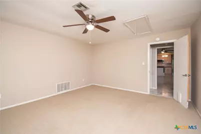 812 N Penelope Street, Belton, TX 76513 - Photo 25