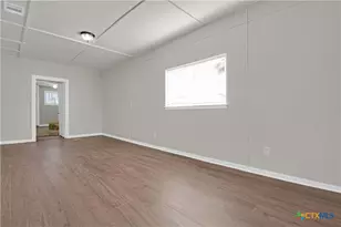 767 Taylor Ave, Seguin, TX 78155 - Photo 7