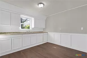 767 Taylor Ave, Seguin, TX 78155 - Photo 15