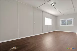 767 Taylor Ave, Seguin, TX 78155 - Photo 13