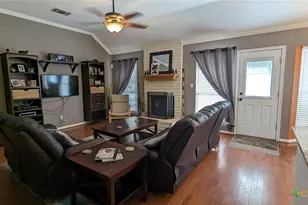 1301 Girard St, San Marcos, TX 78666 - Photo 7