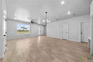 4627 Kings Xing Blvd, Temple, TX 76502 - Photo 9