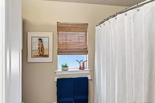 569 Kellys Way, New Braunfels, TX 78130 - Photo 15