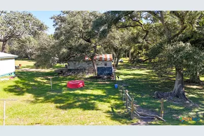 979 N Fm 647 Road, Louise, TX 77455 - Photo 19