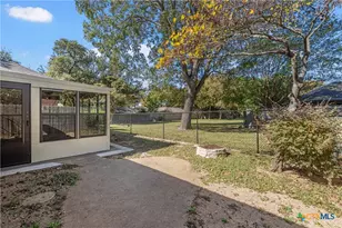 3601 Willow Bend Cir, Waco, TX 76708 - Photo 31