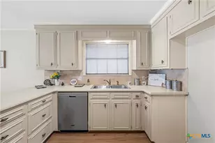 3601 Willow Bend Cir, Waco, TX 76708 - Photo 11