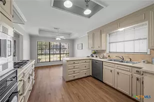 3601 Willow Bend Cir, Waco, TX 76708 - Photo 13