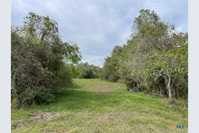 521 Robinhood Rd., Victoria, TX 77905 - Photo 1