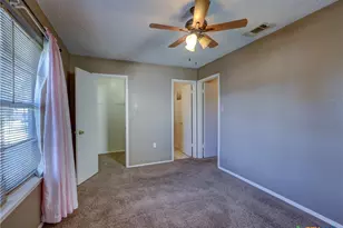 103 Lackey, Florence, TX 76527 - Photo 25