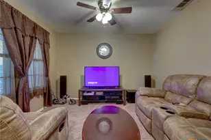 103 Lackey, Florence, TX 76527 - Photo 13