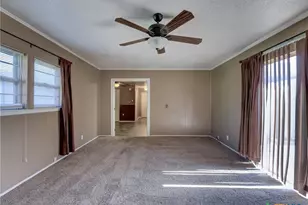 103 Lackey, Florence, TX 76527 - Photo 37