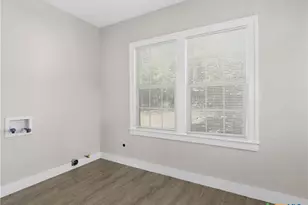 1013 Sacramento, San Antonio, TX 78201 - Photo 13