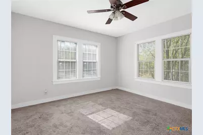1013 Sacramento, San Antonio, TX 78201 - Photo 7