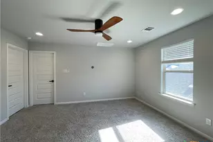 108 Old Stage Coach Rd, Jarrell, TX 76537 - Photo 33