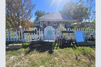 504 E Walnut Street, Lometa, TX 76853 - Photo 25