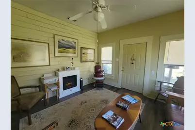 504 E Walnut Street, Lometa, TX 76853 - Photo 5