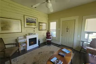 504 E Walnut St, Lometa, TX 76853 - Photo 5