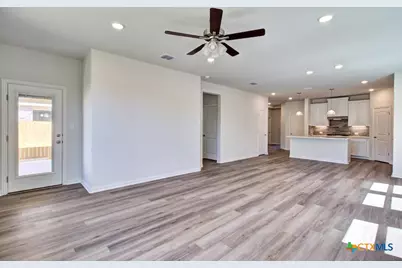 943 Creek Bed Drive, New Braunfels, TX 78130 - Photo 9