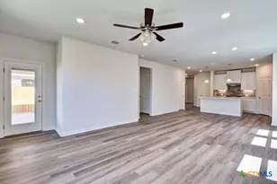 943 Creek Bed Dr, New Braunfels, TX 78130 - Photo 9