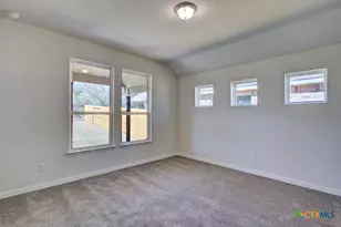 943 Creek Bed Dr, New Braunfels, TX 78130 - Photo 11