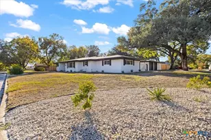 192 Oriole Dr, New Braunfels, TX 78130 - Photo 3