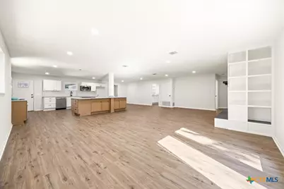 192 Oriole Drive, New Braunfels, TX 78130 - Photo 11