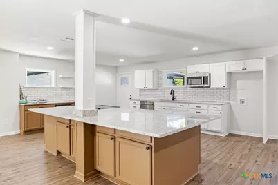 192 Oriole Drive, New Braunfels, TX 78130 - Photo 13