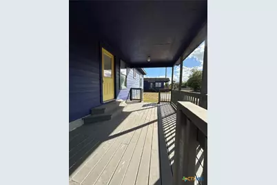 1017 W Nueces Street, Victoria, TX 77901 - Photo 11