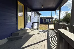 1017 W Nueces St, Victoria, TX 77901 - Photo 11