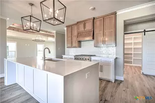 8186 S Lone Star Pkwy, Moody, TX 76557 - Photo 15