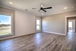 8186 S Lone Star Pkwy, Moody, TX 76557 - Photo 21