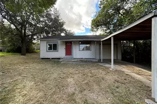 236 Hilltop Dr, Victoria, TX 77905 - Photo 1