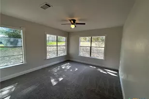 236 Hilltop Dr, Victoria, TX 77905 - Photo 21