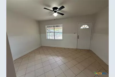 236 Hilltop Drive, Victoria, TX 77905 - Photo 11