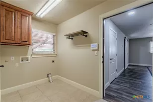 1950 Triple Peak Dr, Canyon Lake, TX 78133 - Photo 21