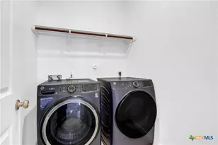 8904 James Bowie, Seguin, TX 78155 - Photo 31