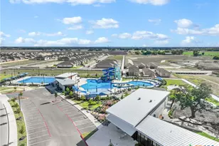 8904 James Bowie, Seguin, TX 78155 - Photo 5