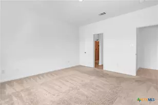 8904 James Bowie, Seguin, TX 78155 - Photo 9