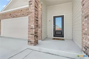 8904 James Bowie, Seguin, TX 78155 - Photo 13