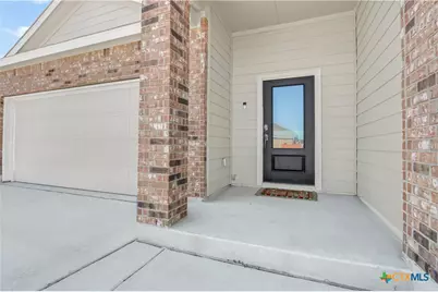 8904 James Bowie, Seguin, TX 78155 - Photo 13