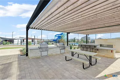 8904 James Bowie, Seguin, TX 78155 - Photo 7